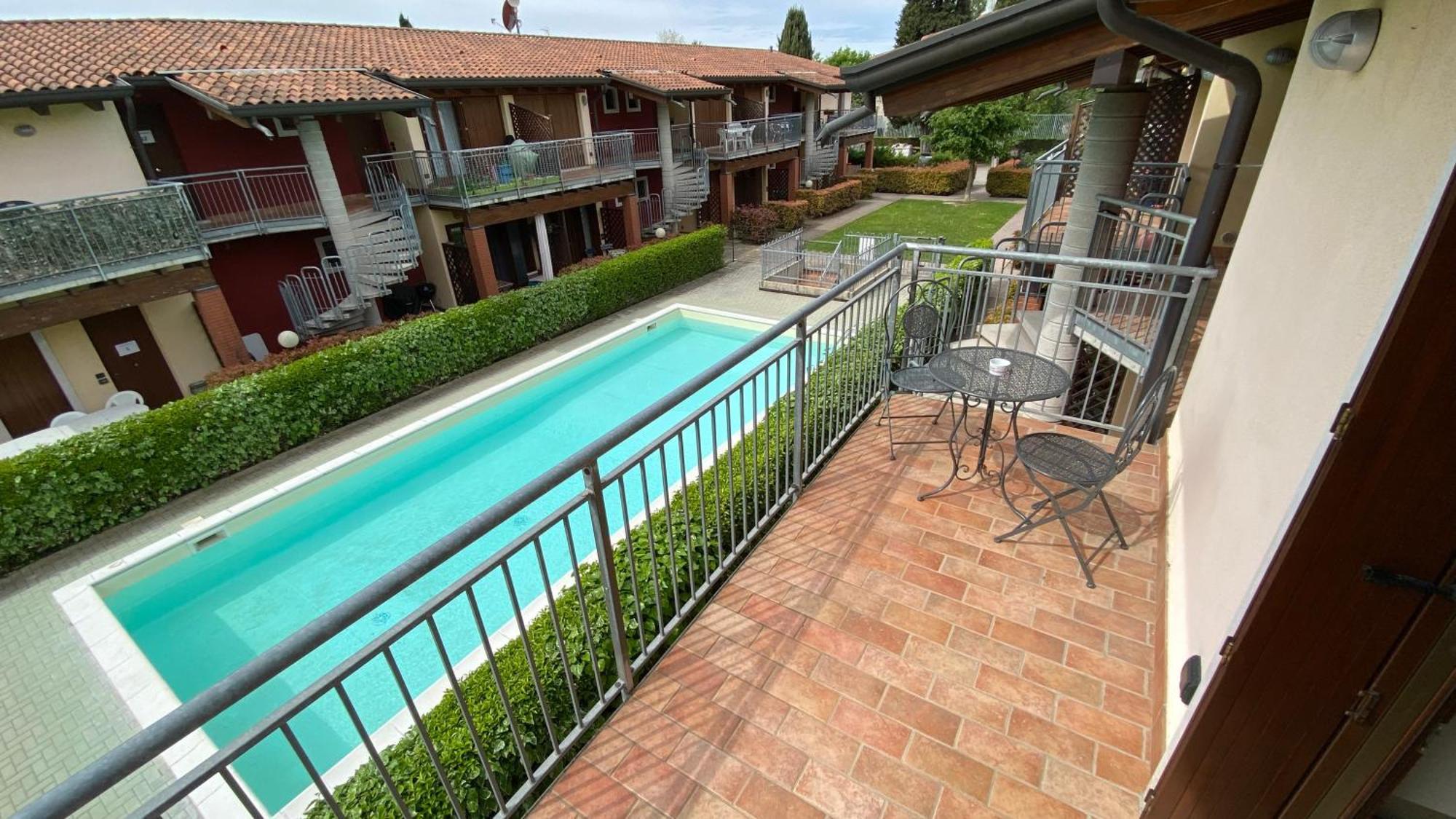 Enjoy House Apartamento Ronchi  Exterior foto